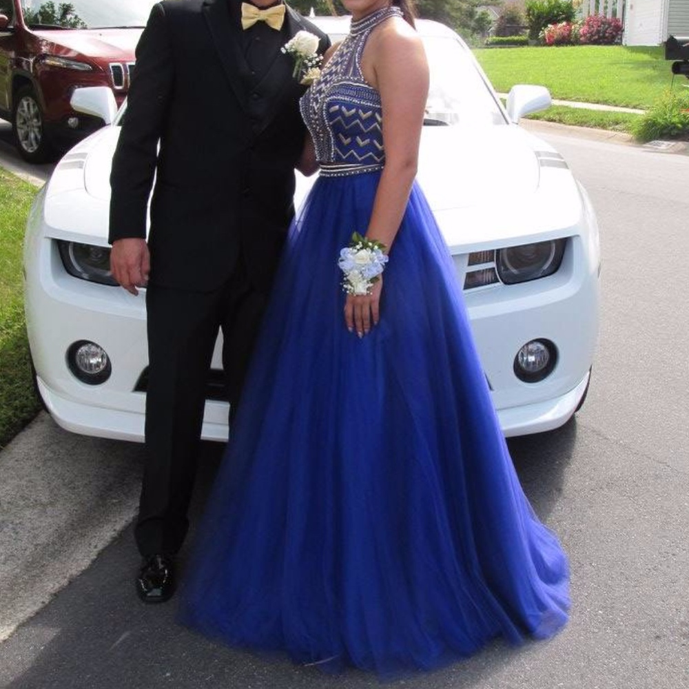 Camille La Vei Prom Dress!